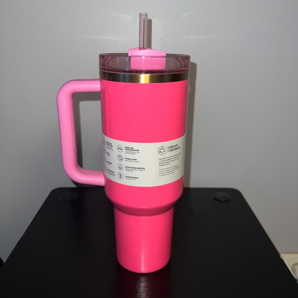 BNWT 40oz Pink Parade Stanley - Picture 3 of 5